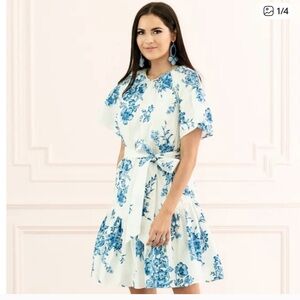 Rachel Parcell Blue & White Floral Ruffle Dress size Small